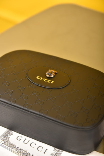 Neo Vintage GG Supreme Messenger Bag