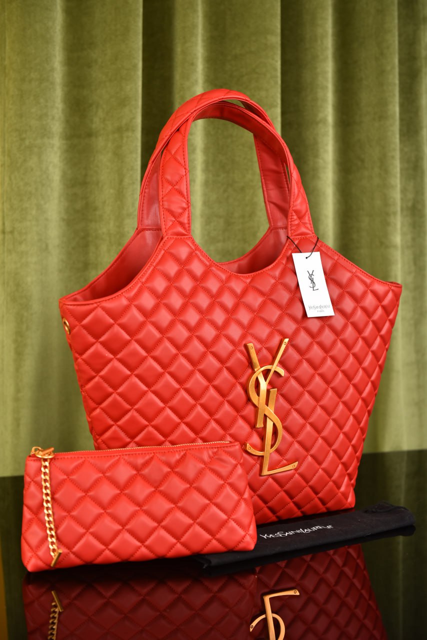 Icare Maxi Shopping Bag In Quilted