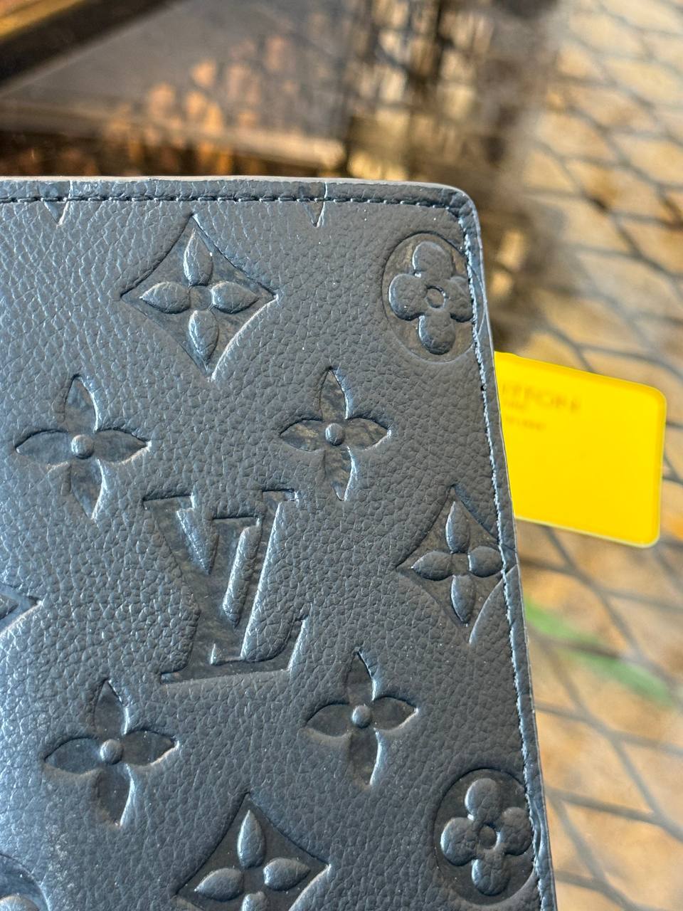 L - Leather Brazza Wallet (Black)