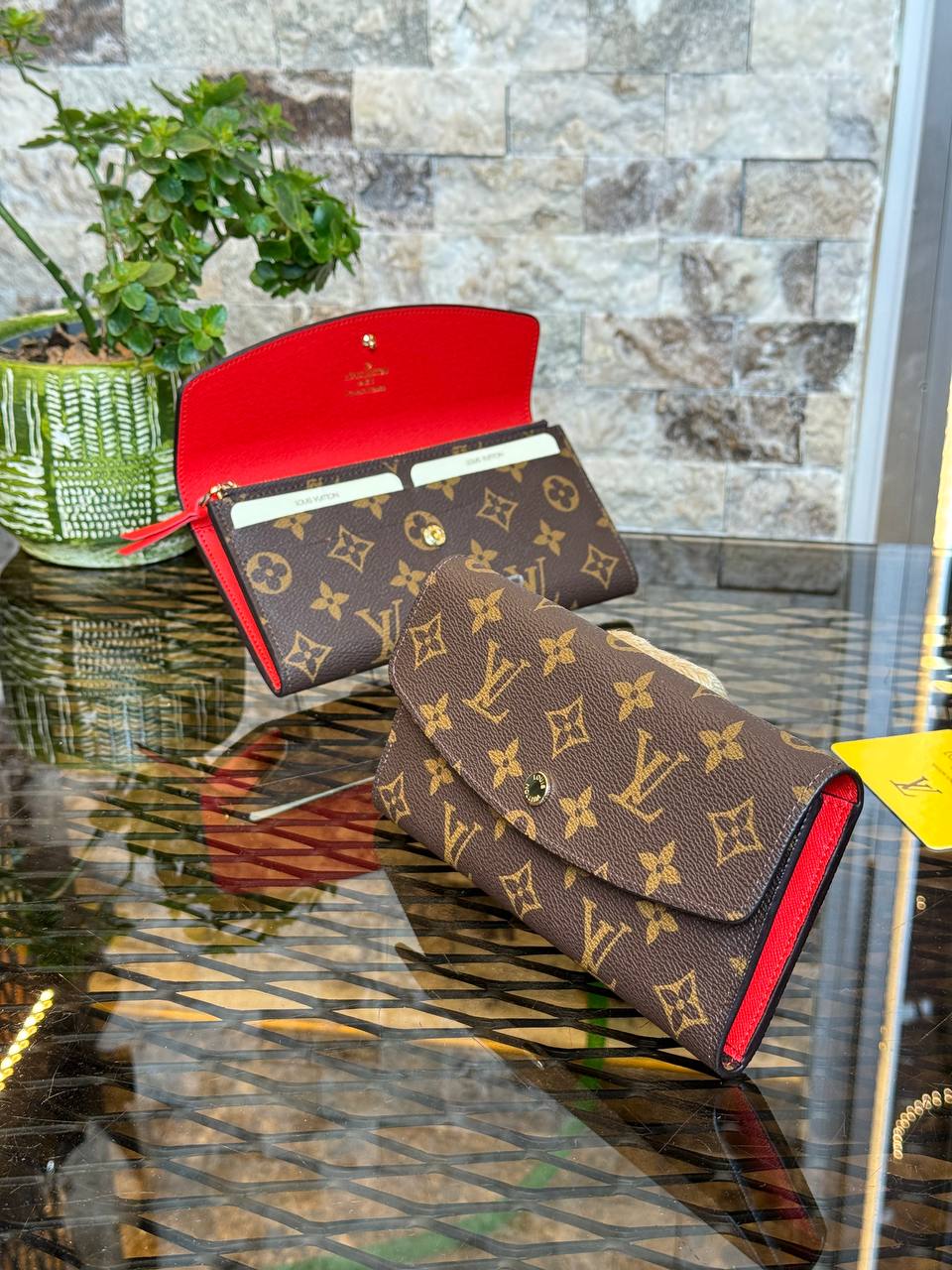 L - Leather Wallet (Red)