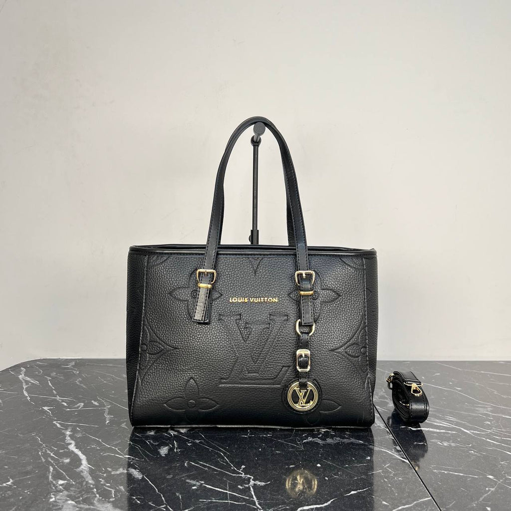 Grandmother Zippered Shoulder Bag