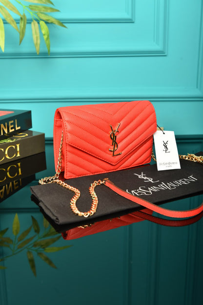 Cassandre Leather Wallet on Chain