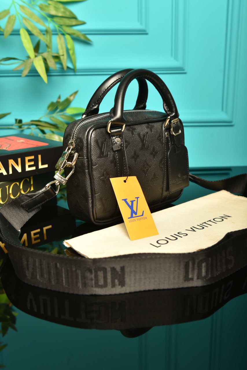 LVS - Nano Porte Documents Voyage