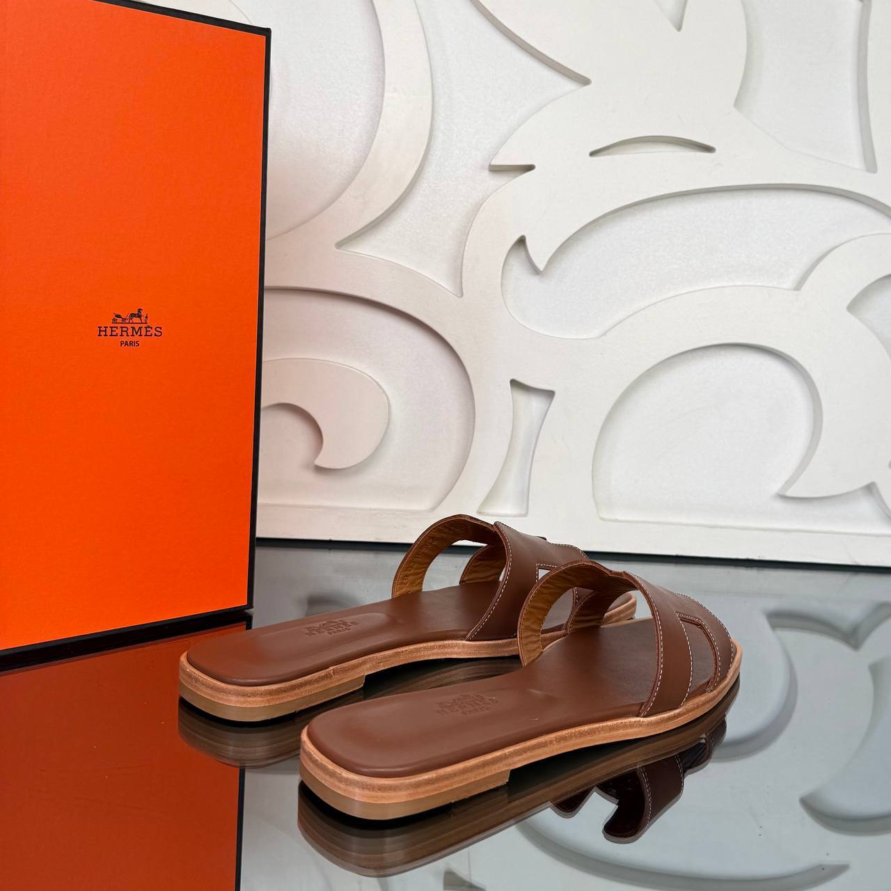 - Oran Slippers (Brown)