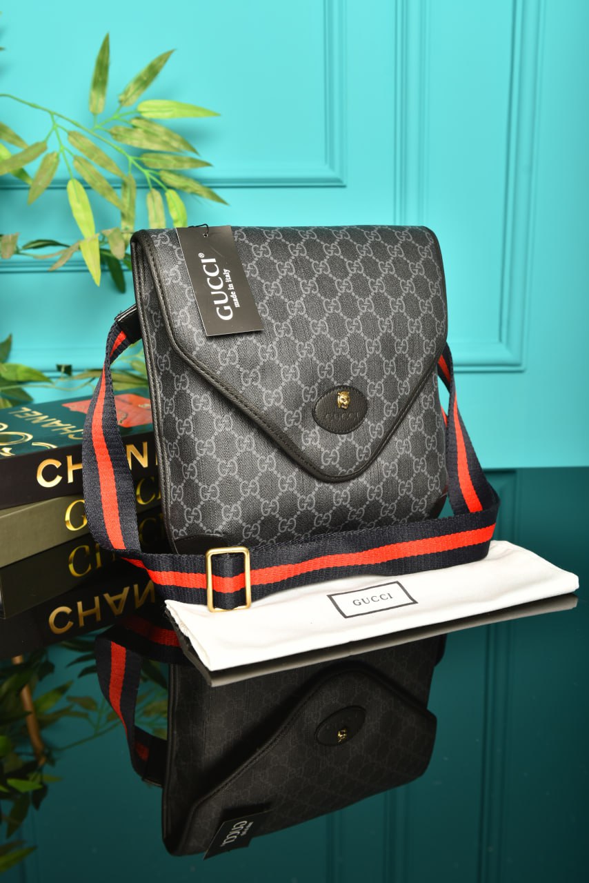 Neo Vintage GG Medium Messenger