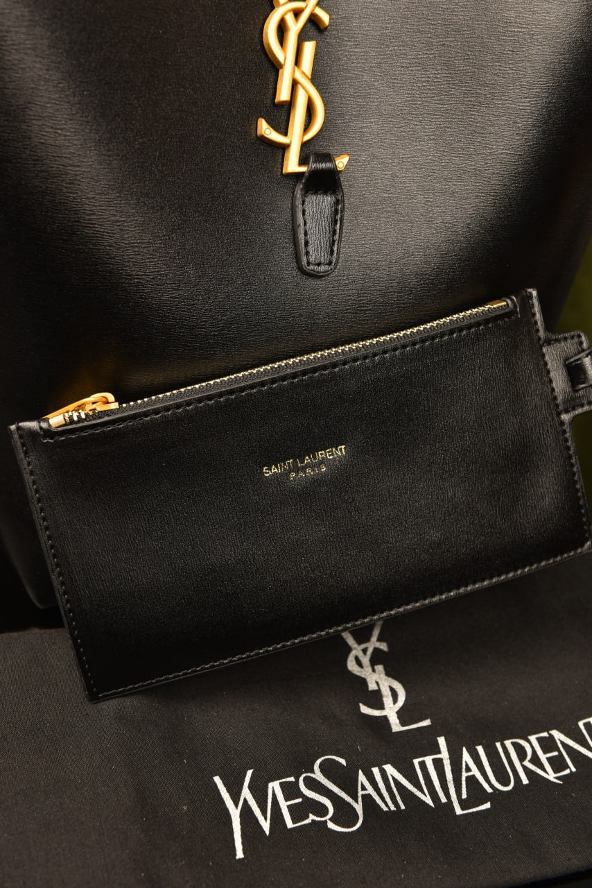 Le 37 in Shiny Leather