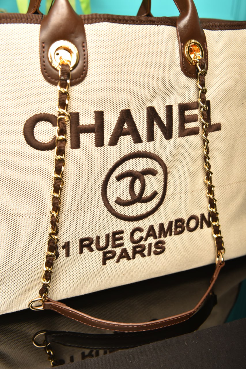 CH - 31 Rue Cambon Maxi
