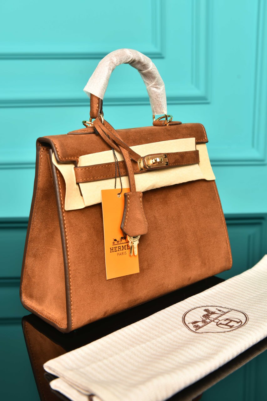 - Kelly 25 ( Suede )