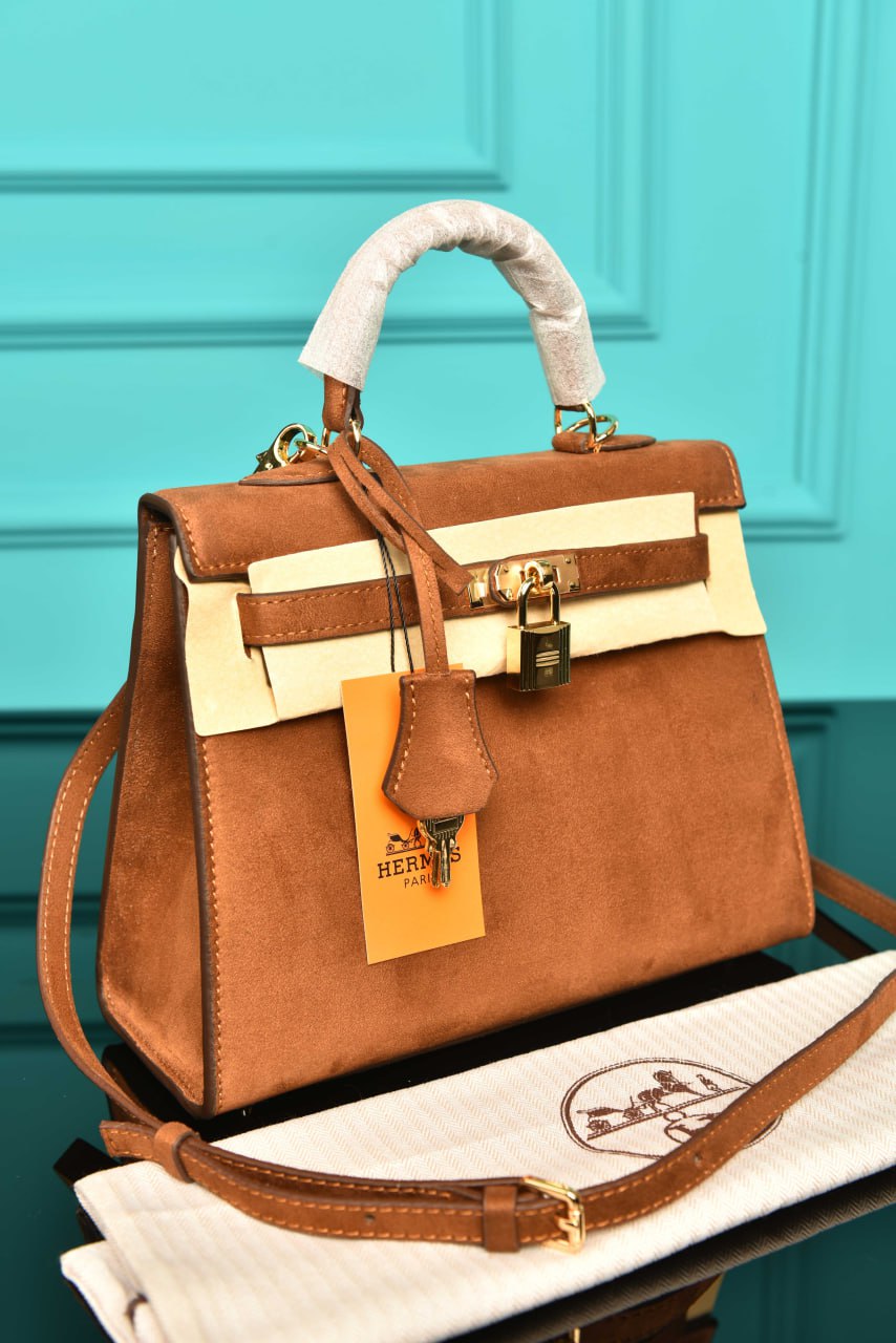 - Kelly 25 ( Suede )