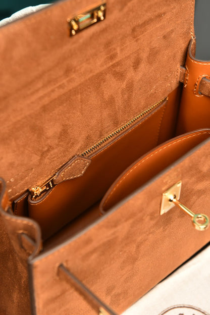 - Kelly 25 ( Suede )