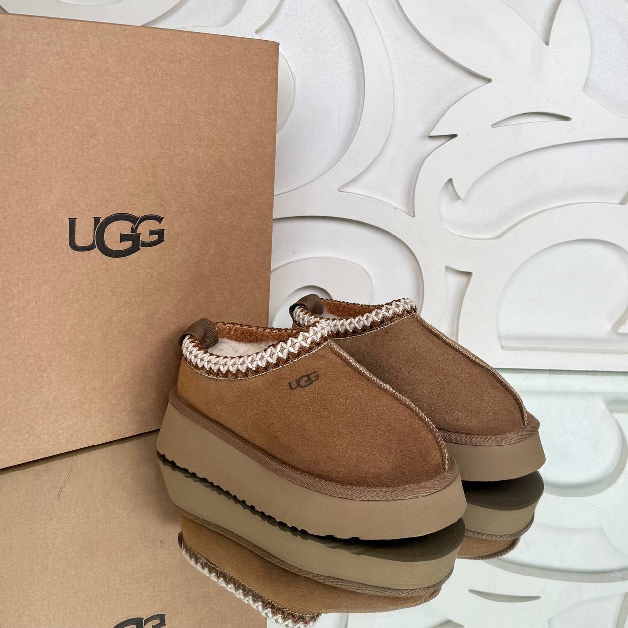 UG - Shoes